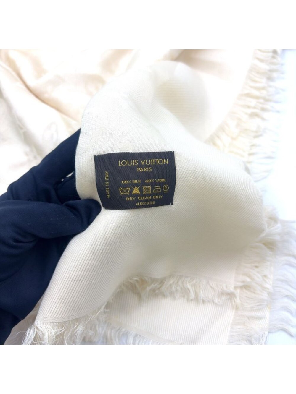Louis Vuitton Echarpe Logo Mania Monogram Blanc Silk Wool Beige Shawl Scarf - Picture 2 of 8